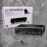 Behringer U-Phoria UMC22